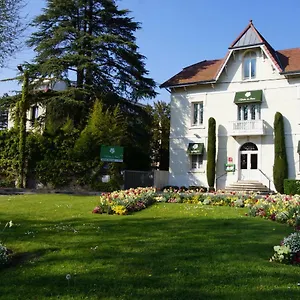 hotel-de-charme-loree-du-parc.hotels-rhonealpes.com/